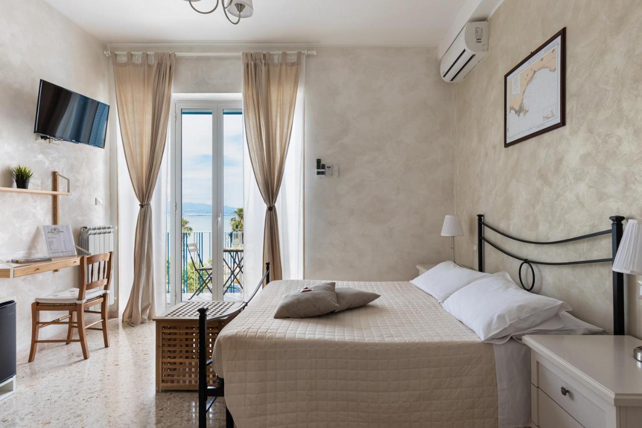 La Dimora Di Caboto B&B Гаэта Экстерьер фото